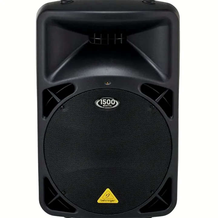 Avis et Test : Behringer B615D