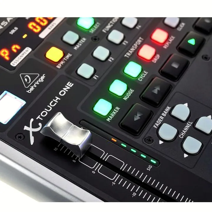 Avis et Test : Behringer X-TOUCH ONE