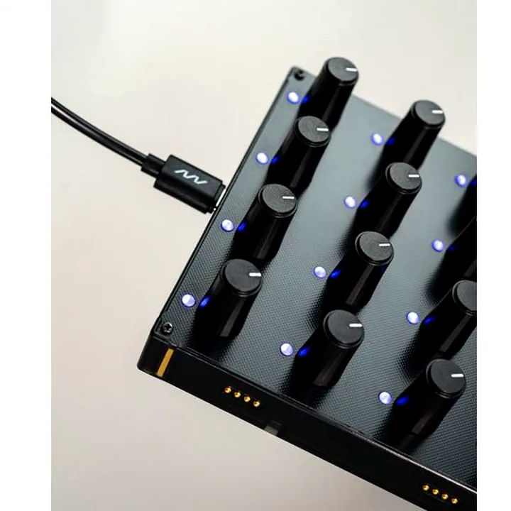 Avis et Test : Intech Studio Grid Series 3 PO16 Linear