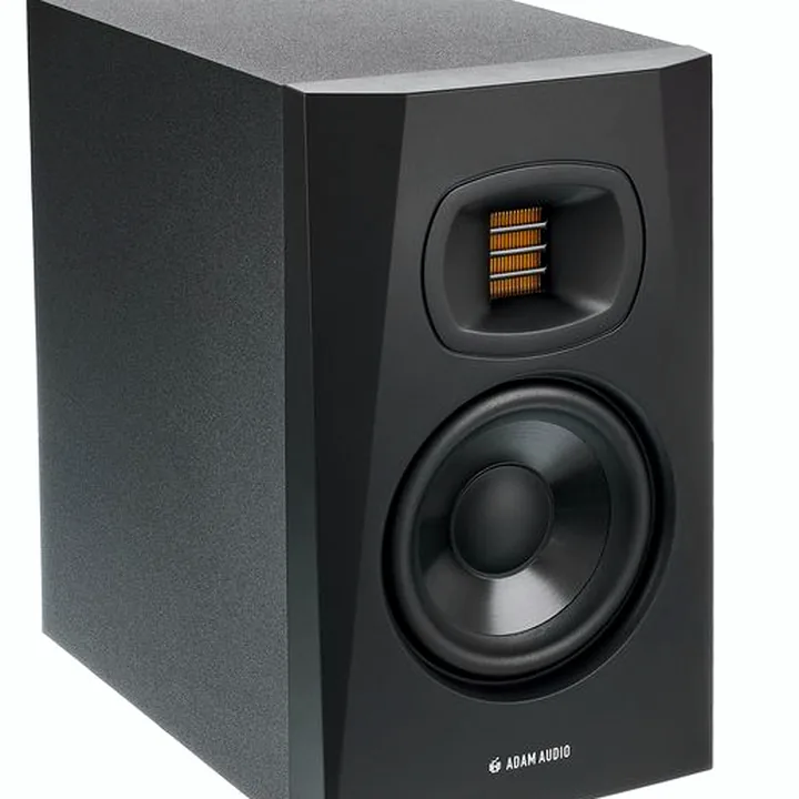 Avis et Test : Les enceintes ADAM Audio T5V Tilt Stand Set passées au crible
