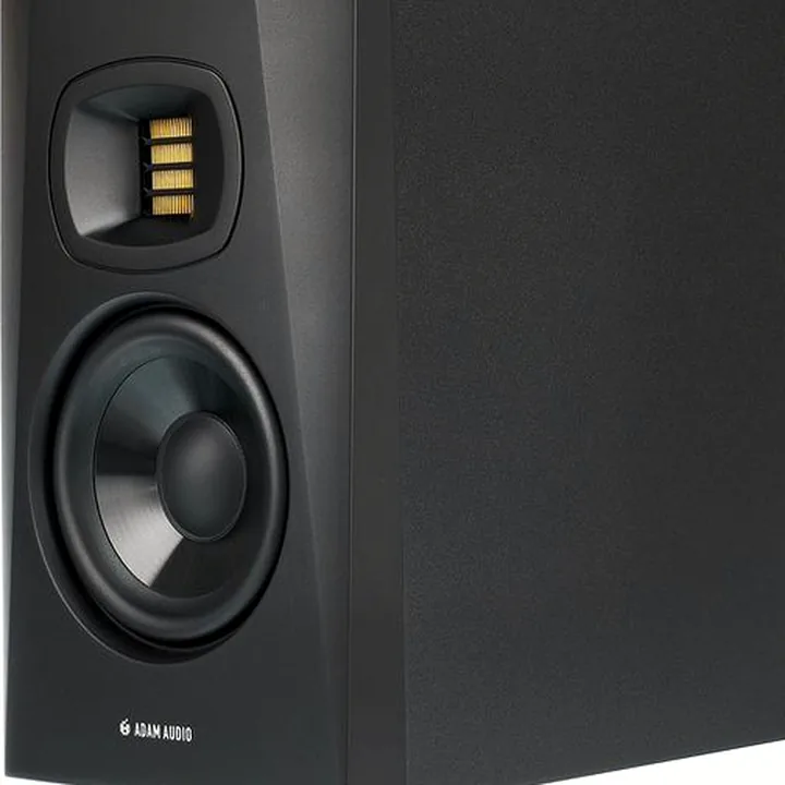 Avis et Test : Les enceintes ADAM Audio T5V Tilt Stand Set passées au crible