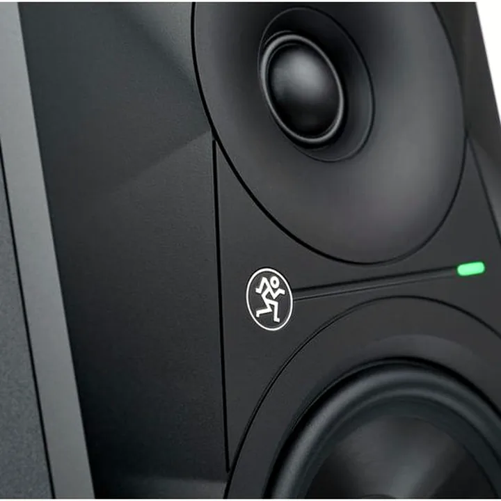 Avis et Test : Mackie MR524