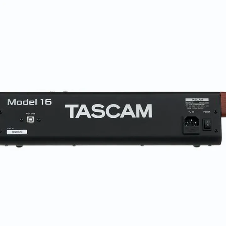 Avis et Test : Tascam Model 16
