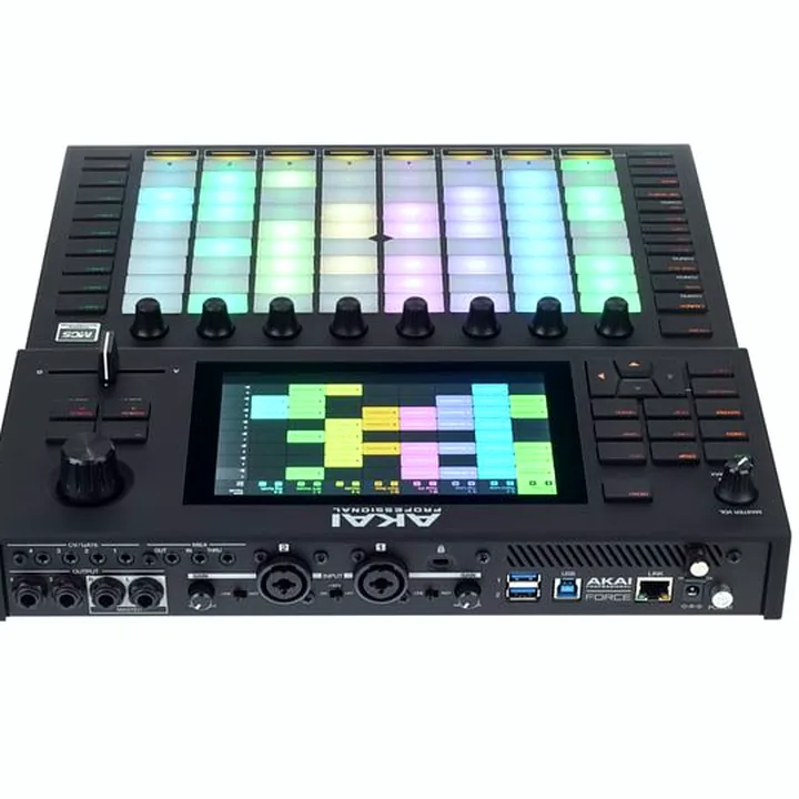 Avis & Test : AKAI Professional Force