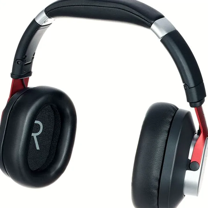Avis, Test : Austrian Audio Hi-X15