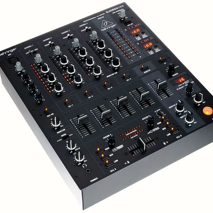 Avis & Test : Behringer DJX900USB