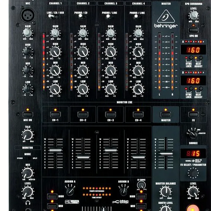 Avis & Test : Behringer DJX900USB