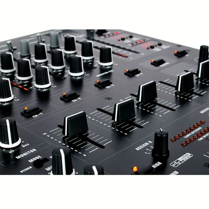 Avis & Test : Behringer DJX900USB