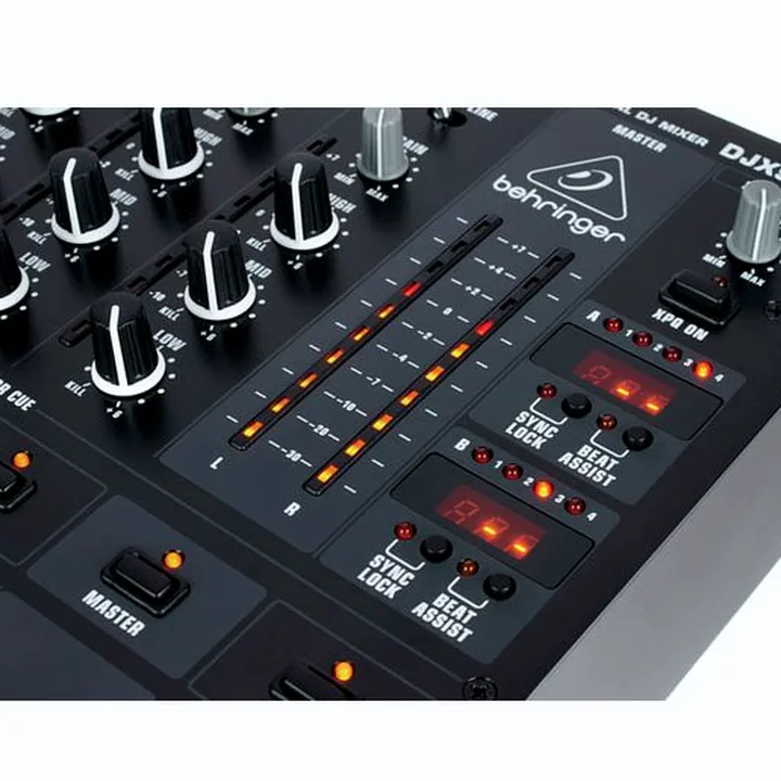 Avis & Test : Behringer DJX900USB