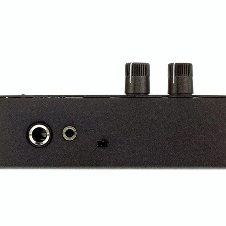 Avis, Test : Behringer MA400