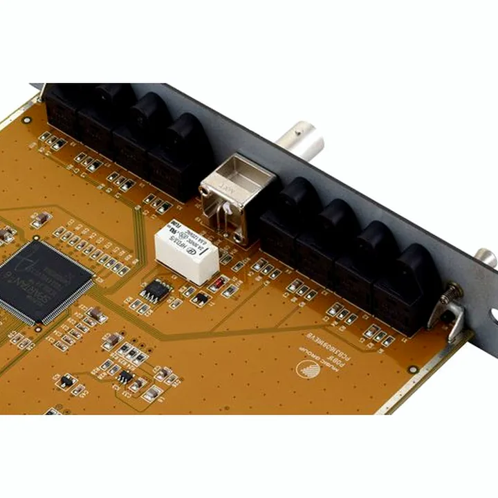 Avis, Test : Behringer X-Adat