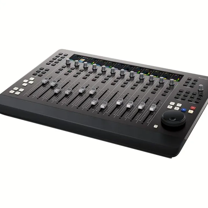 Avis & Test : Blackmagic Design Fairlight Desktop Console