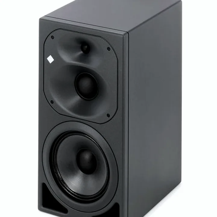 Avis & Test de l’enceinte de monitoring Neumann KH 420