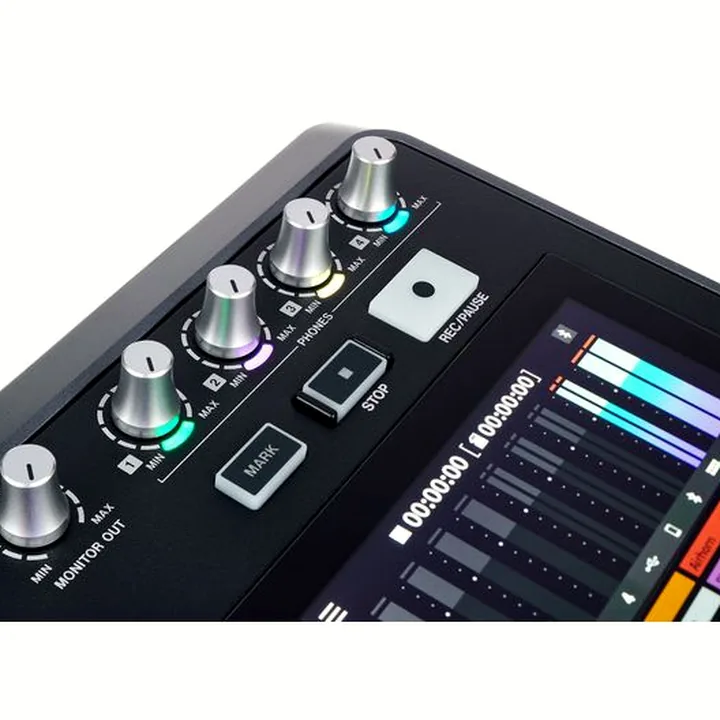 Avis & Test de l’interface audio Tascam Mixcast 4 Case Bundle