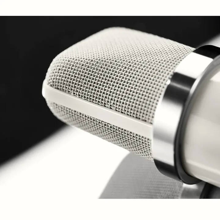 Avis & Test du micro Neumann TLM 102 White Edition