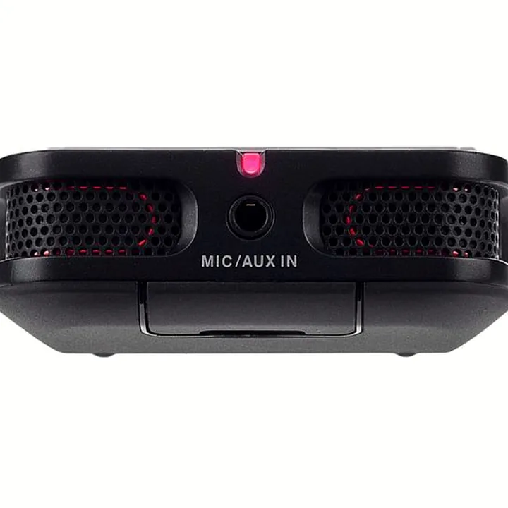 Avis, Test : Roland R-07 black