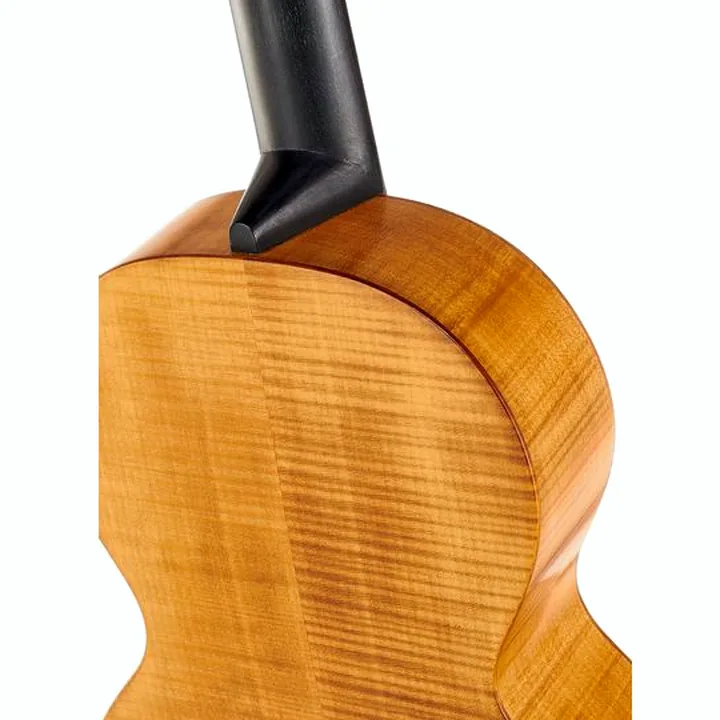 Avis, Test : Scala Vilagio T.H. Romantic Guitar 1850