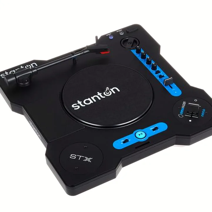Avis, Test : Stanton STX