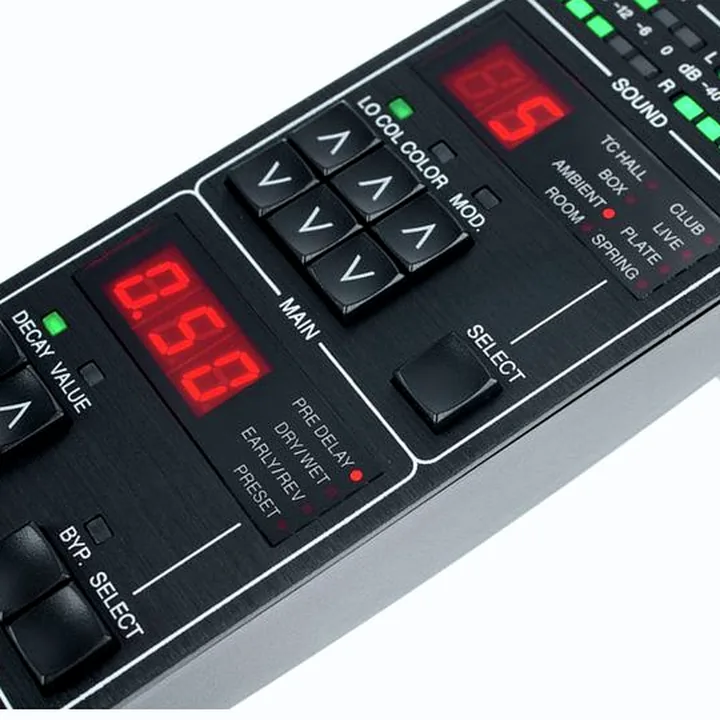 Avis, Test : tc electronic TC8210-DT