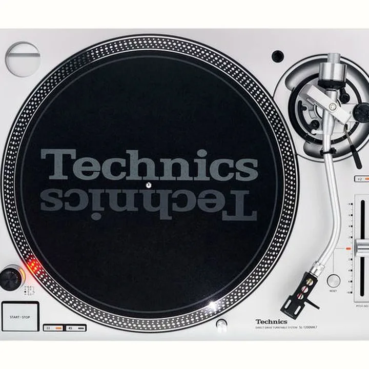 Avis, Test : Technics SL-1200MK7