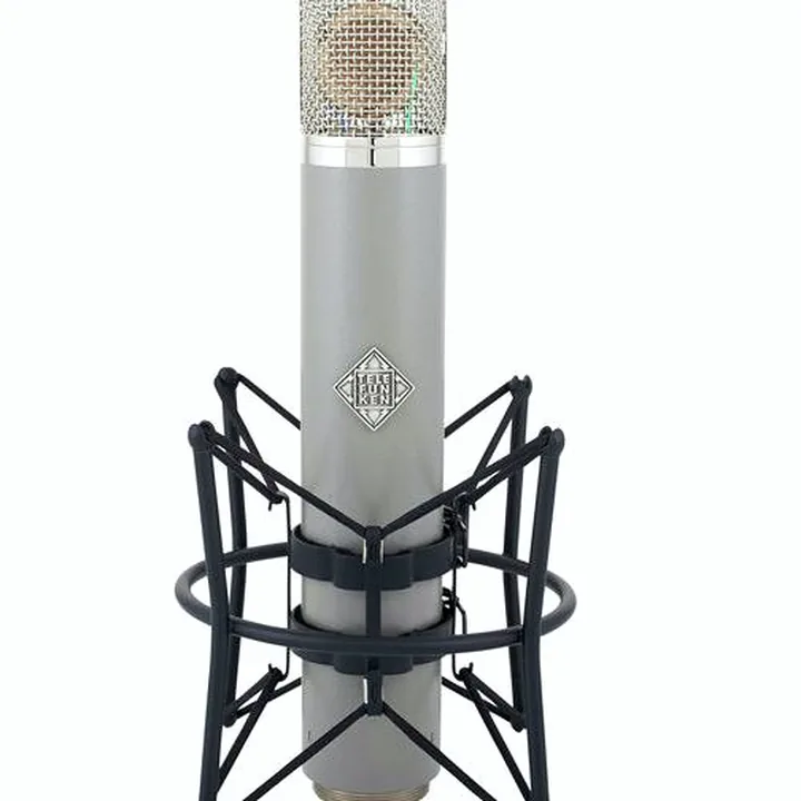 Avis, Test : Telefunken C-12