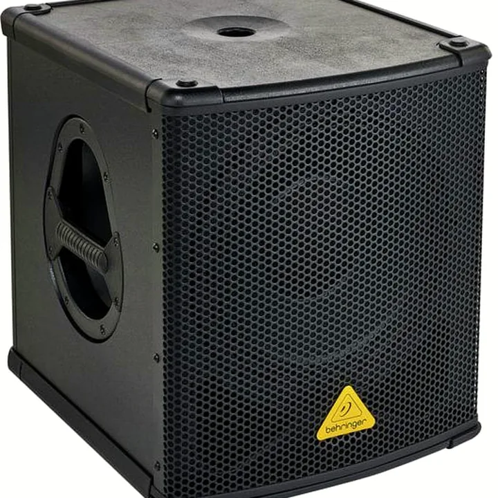 Behringer B1200D Pro : Comparatif, Test, Avis