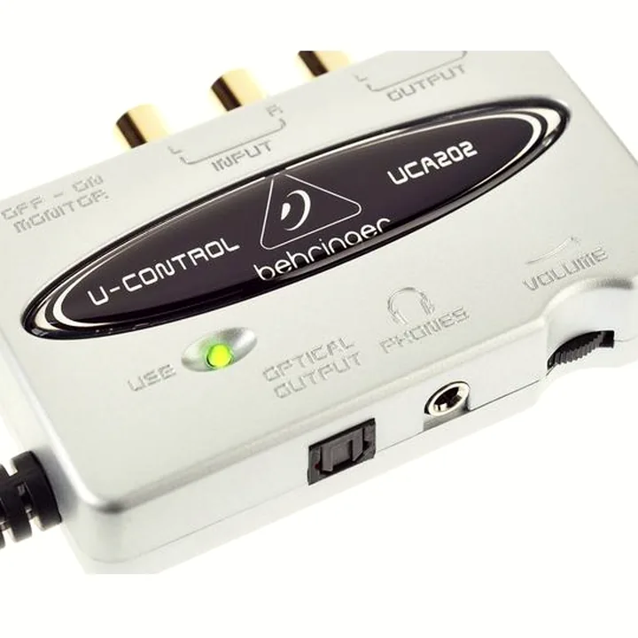 Behringer U-Control UCA202 , Avis, Test & Comparatif