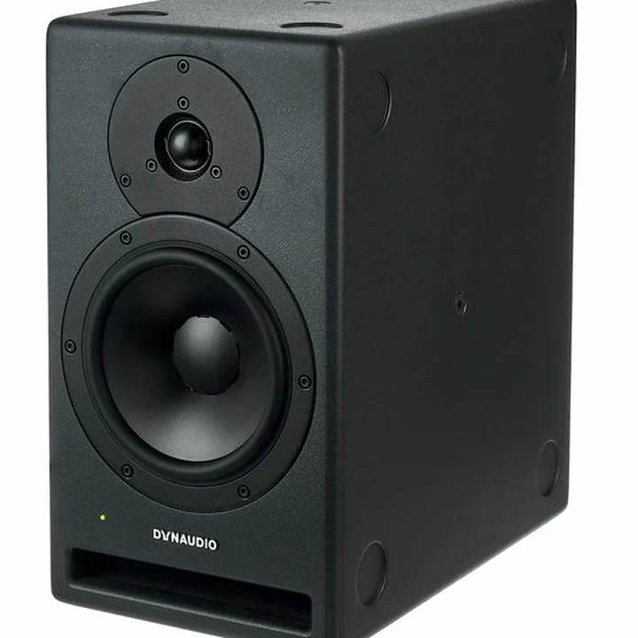 Enceinte Dynaudio Core 7 , Comparatif, Avis et Test