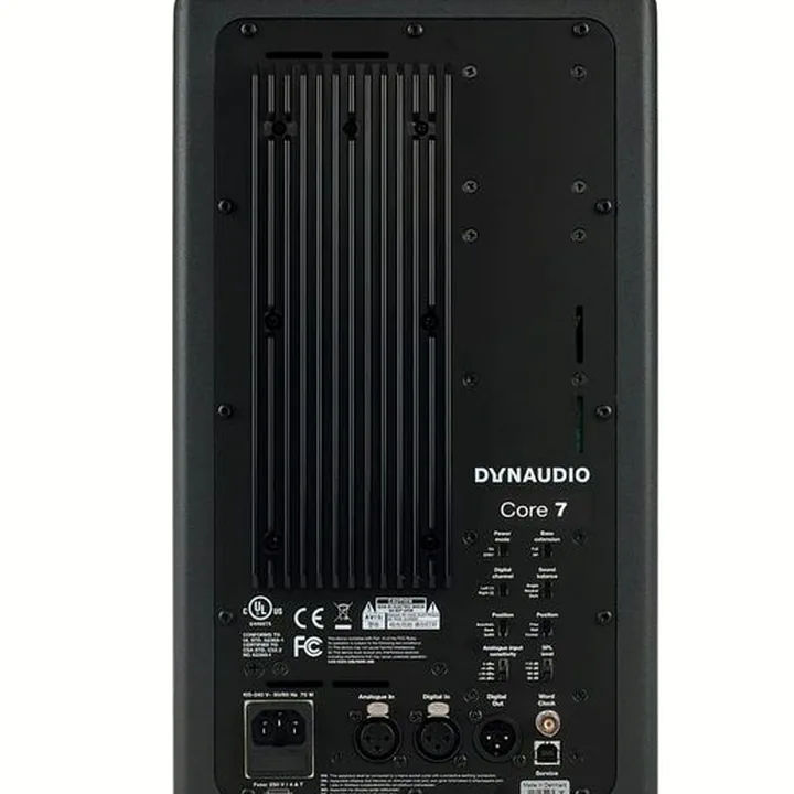 Enceinte Dynaudio Core 7 , Comparatif, Avis et Test
