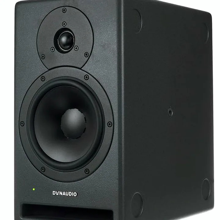 Enceinte Dynaudio Core 7 , Comparatif, Avis et Test