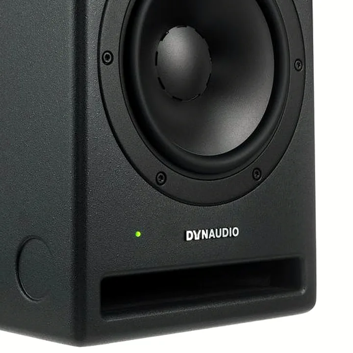 Enceinte Dynaudio Core 7 , Comparatif, Avis et Test