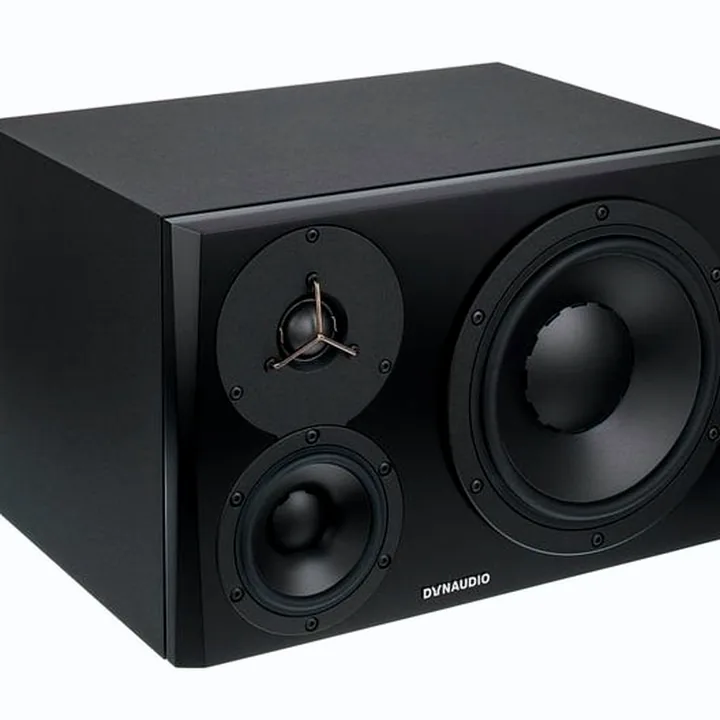 Enceinte Dynaudio LYD-48 Black Left – Avis et Test