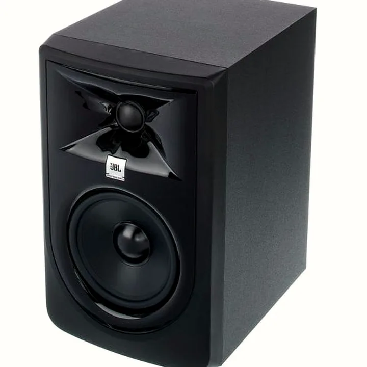 Enceinte JBL 305P MKII – Test, Avis, Comparatif