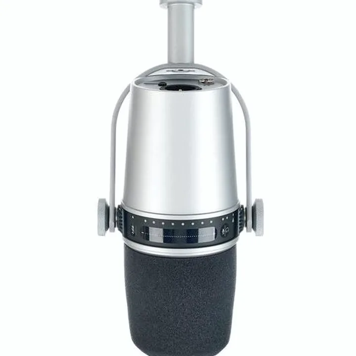 Le micro Shure MV 7 Silver Test et Avis
