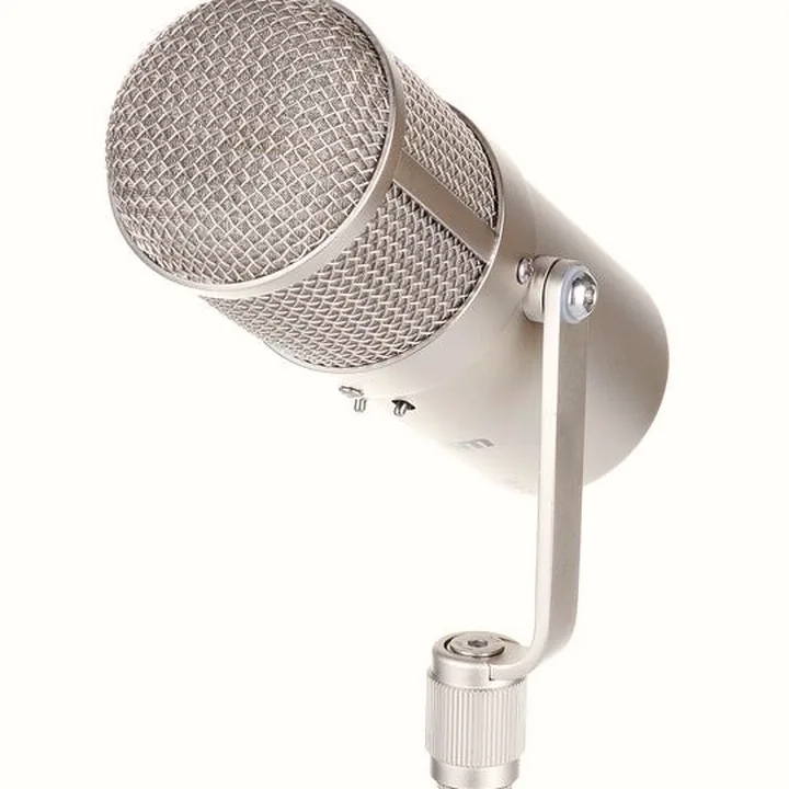 Le micro Warm Audio WA-47F Test, Avis et Comparatif