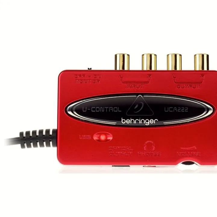 L’interface audio Behringer U-Control UCA222 / Comparatif, Test, Avis