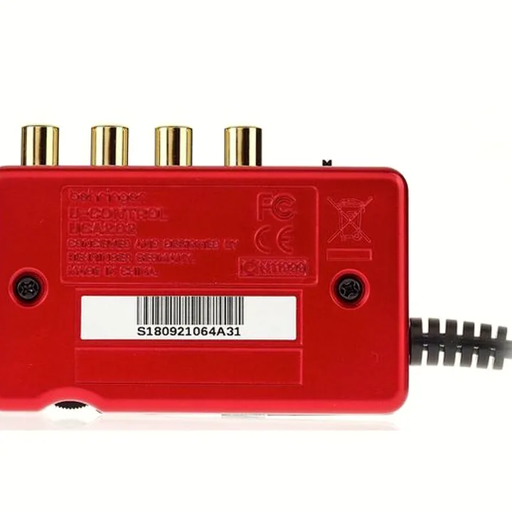 L’interface audio Behringer U-Control UCA222 / Comparatif, Test, Avis