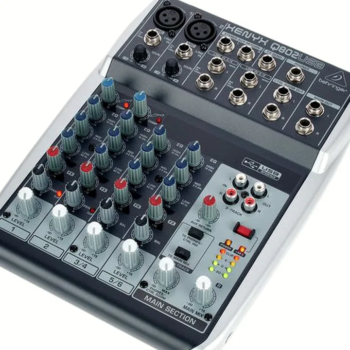 L’interface audio Behringer Xenyx Q802USB , Test, Avis