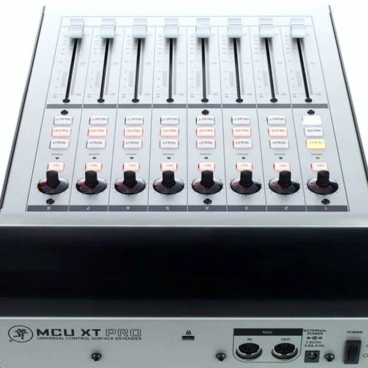 Mackie Control XT Pro / Avis & Test