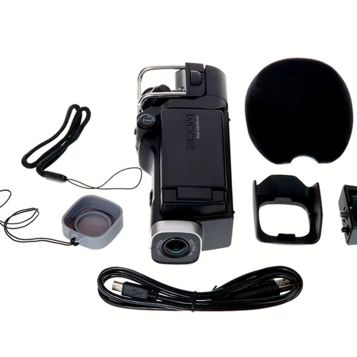 Enregistreur Zoom Q8 Card Bundle Test et Avis
