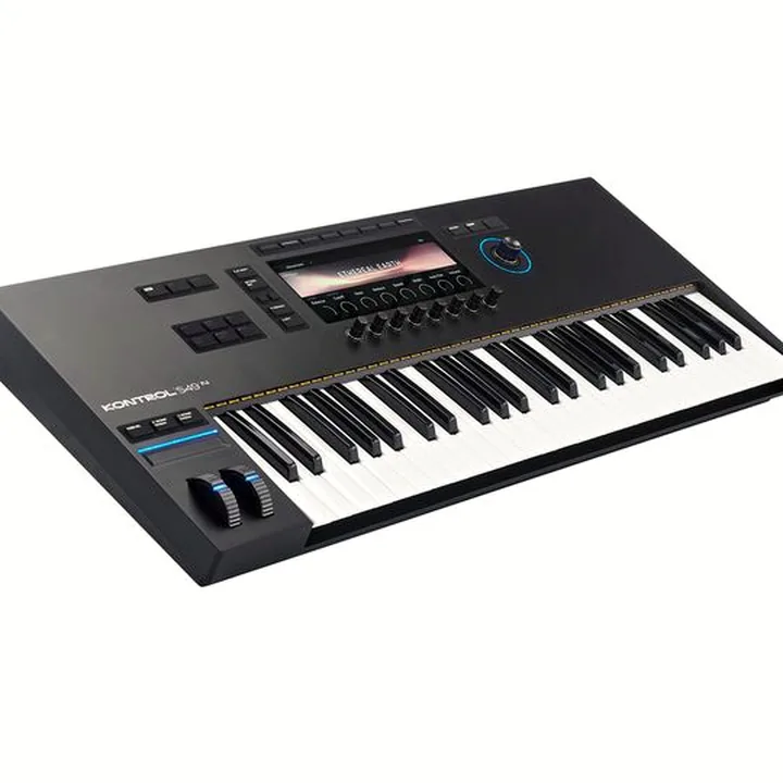 Native Instruments Kontrol S49 MK3 Komplete 15 Test & Avis