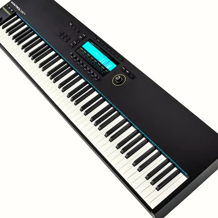 Native Instruments Kontrol S88 MK3 Kompl. 15 Ult. / Test, Avis & Comparatif