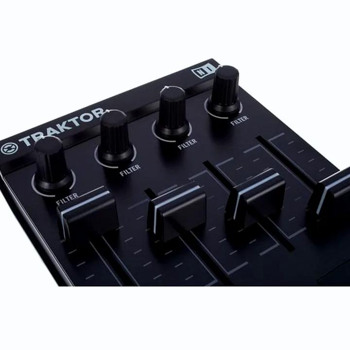 Native Instruments Traktor Kontrol F1 , Comparatif, Test, Avis