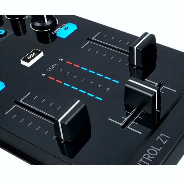 Native Instruments Traktor Kontrol Z1 : Comparatif, Test, Avis