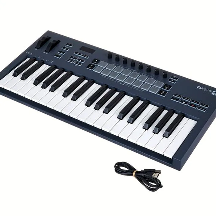 Novation FLkey 37 Studio Prod. Bundle , Comparatif, Test & Avis