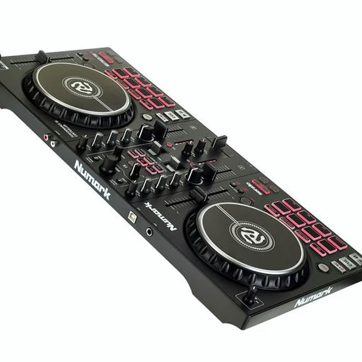 Numark Mixtrack Pro FX , Comparatif, Test & Avis