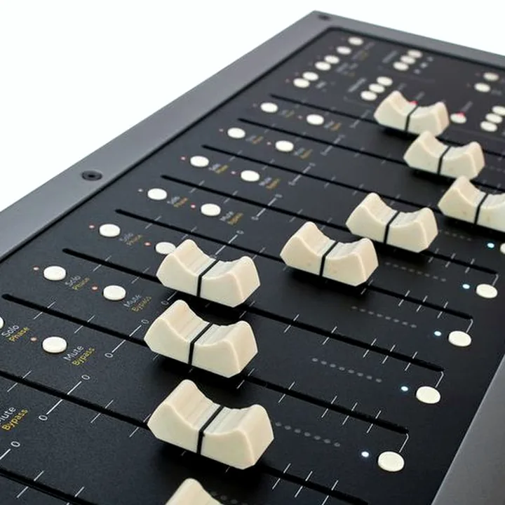 Softube Console 1 Fader Comparatif, Test et Avis