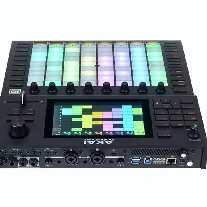 Test, Avis : AKAI Professional Force Case Bundle