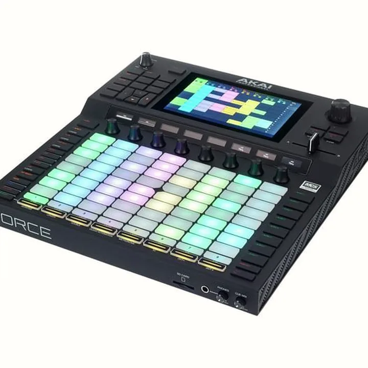 Test, Avis : AKAI Professional Force Case Bundle