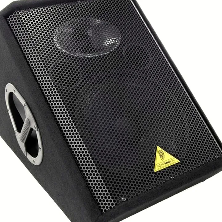 Test, Avis : Behringer Eurolive VS1220F